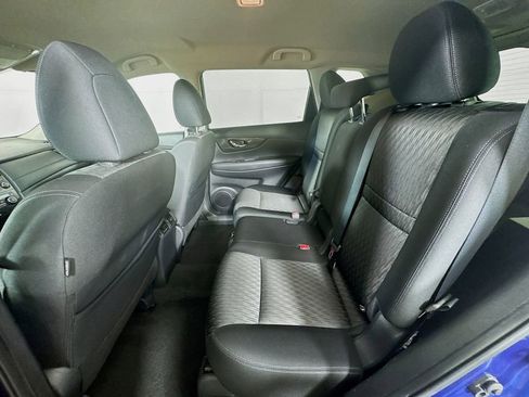 Used 2018 Nissan Rogue SV FWD image 28