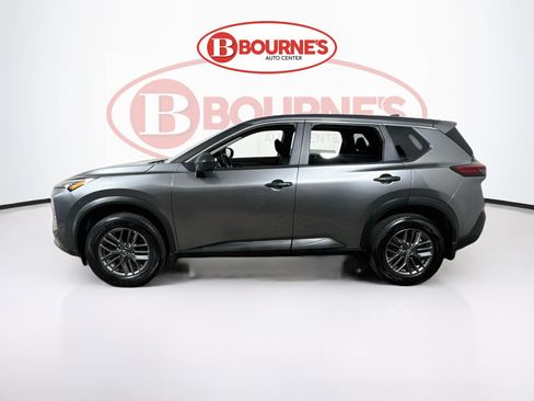 Used 2023 Nissan Rogue S AWD/4WD image 6