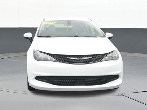 Used 2022 Chrysler Voyager LX FWD image 24