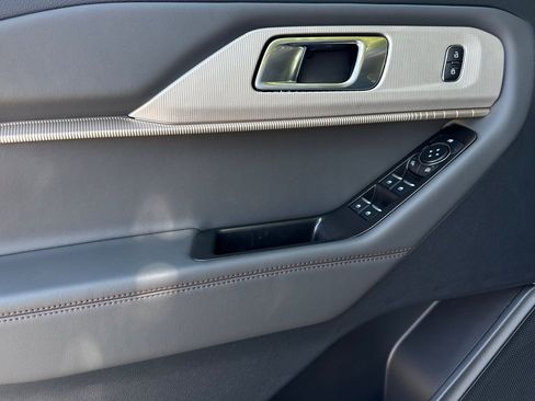 New 2026 Ford Explorer Active w/ Active Comfort Package RWD image 11
