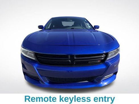 Used 2020 Dodge Charger SXT w/ Cold Weather Package image 9