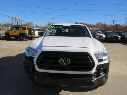 Used 2022 Toyota Tacoma SR AWD/4WD image 36
