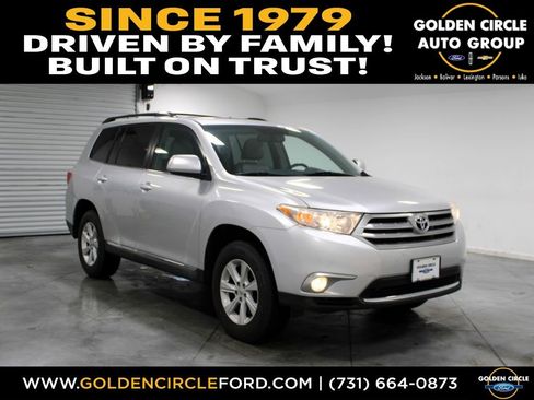 Used 2012 Toyota Highlander SE image 1