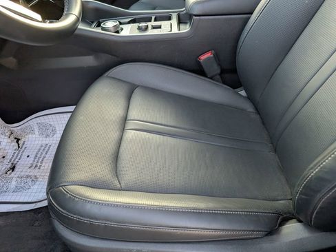 Used 2025 Kia Sorento EX image 23