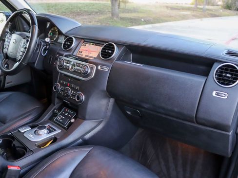 Used 2016 Land Rover LR4 HSE LUX image 27