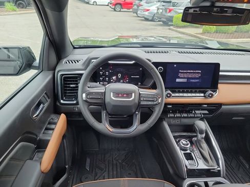 New 2026 GMC Canyon AT4 AWD/4WD image 8