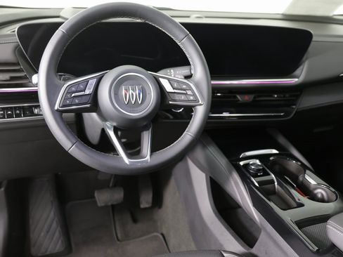 Used 2025 Buick Envision Preferred image 11