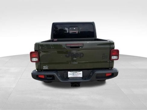 Used 2023 Jeep Gladiator Sport AWD/4WD image 10