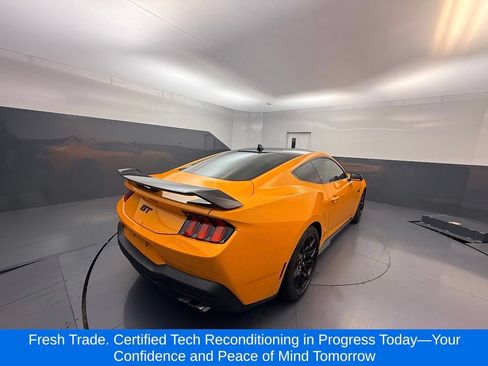 Used 2026 Ford Mustang GT w/ GT Performance Package RWD image 4