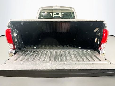 Used 2020 Toyota Tacoma SR5 image 24