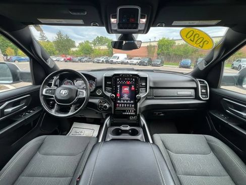 Used 2020 RAM 1500 Big Horn AWD/4WD image 17