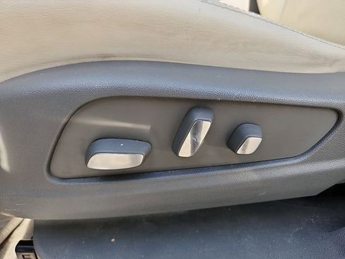 Certified 2022 Cadillac XT5 Premium Luxury image 21