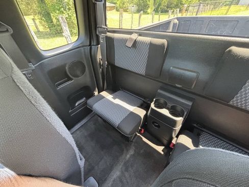 Used 2009 GMC Canyon SLE w/ Power Convenience Package RWD image 15
