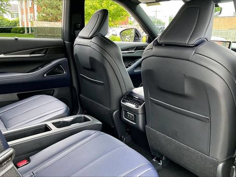 Certified 2026 INFINITI QX60 Sport w/ Dark Cargo Package AWD/4WD image 29