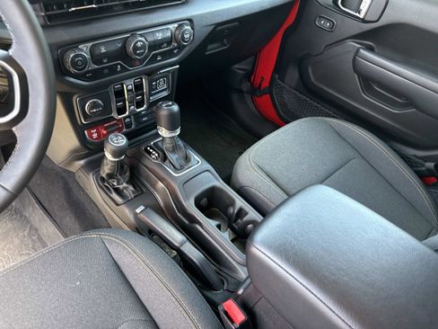 Used 2025 Jeep Wrangler Unlimited Sport S 4xe AWD/4WD image 24