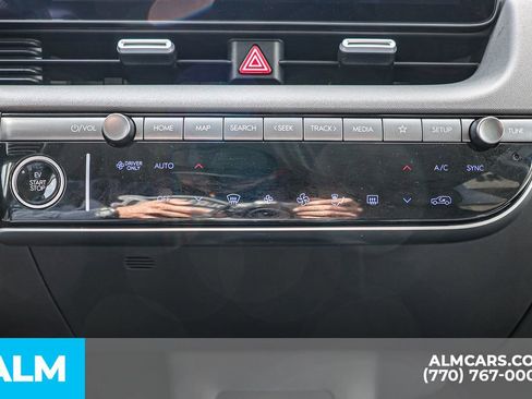 Used 2025 Hyundai Ioniq 5 SEL image 41