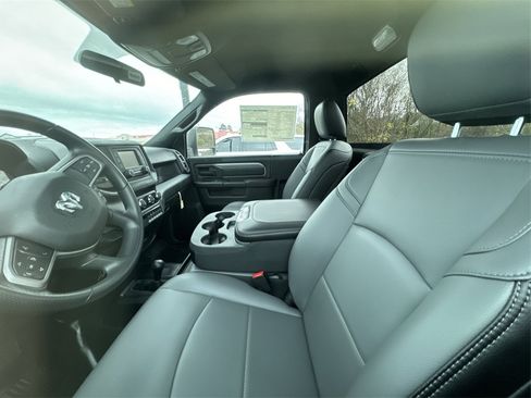 New 2023 RAM 2500 Tradesman image 11