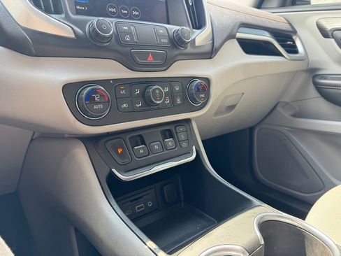 Used 2020 GMC Terrain SLT w/ Preferred Package image 11