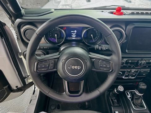 Used 2023 Jeep Wrangler Unlimited w/ Sun & Screen Package AWD/4WD image 16