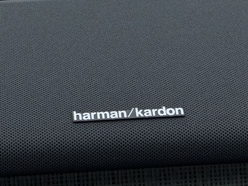 New 2026 Volvo EX30 Cross Country Ultra image 15