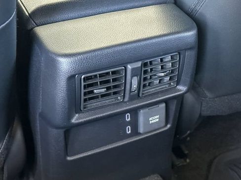 Used 2025 Toyota 4Runner TRD Off-Road Premium AWD/4WD image 16