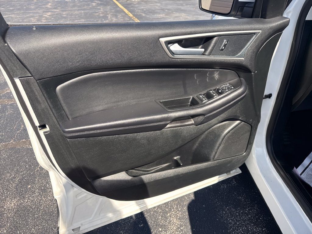 Used 2024 Ford Edge SEL AWD/4WD image 24