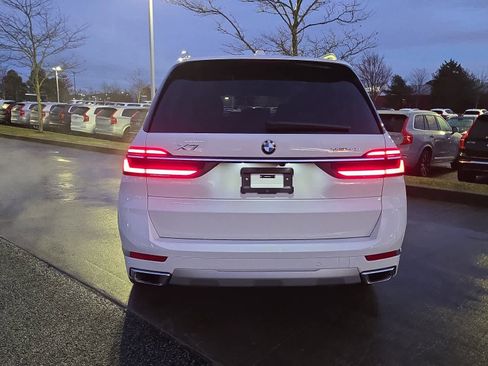 Used 2026 BMW X7 xDrive40i image 5
