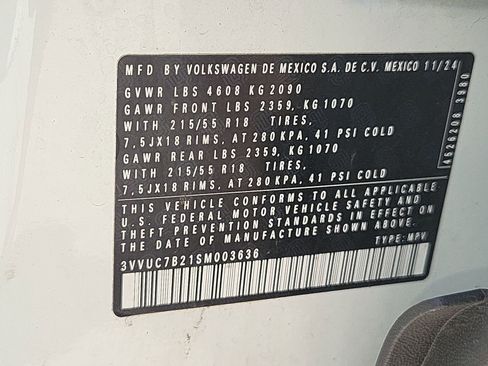 Used 2025 Volkswagen Taos SE AWD/4WD image 28