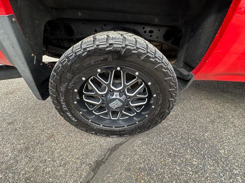 Used 2018 Chevrolet Silverado 2500 LT image 27