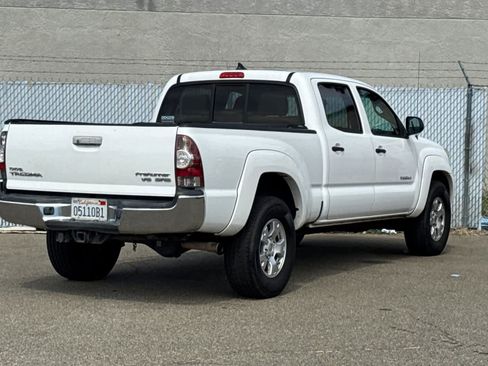 Used 2012 Toyota Tacoma PreRunner w/ SR5 Pkg RWD image 3