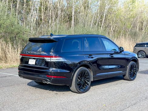 Used 2024 Lincoln Aviator Reserve w/ Equipment Group 201A image 6