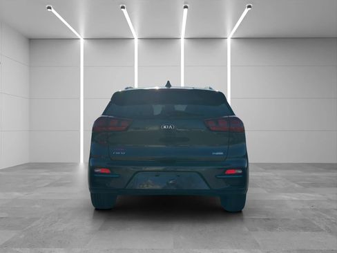 Used 2019 Kia Niro EX w/ Cold Weather Package 2.0 FWD image 5