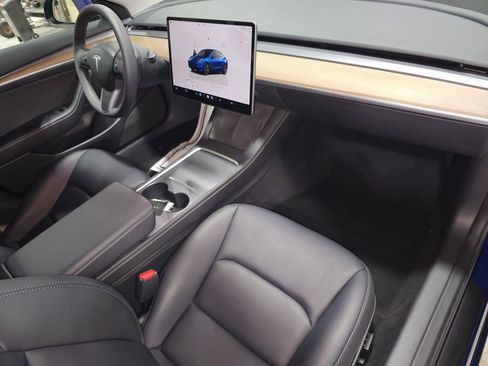 Used 2023 Tesla Model 3 Standard Range image 15