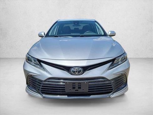 Used 2021 Toyota Camry LE FWD image 2