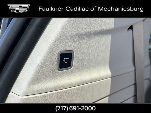 Used 2020 Chrysler Pacifica Limited w/ Advanced Safetytec Group FWD image 17