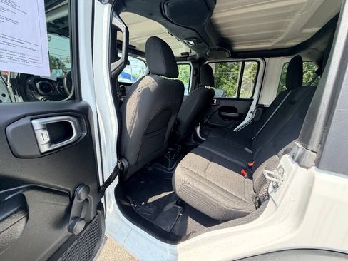 Used 2018 Jeep Wrangler Unlimited Sport AWD/4WD image 39