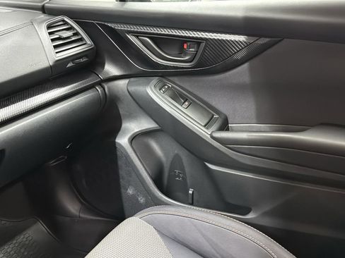 Used 2018 Subaru Crosstrek 2.0i Premium image 24