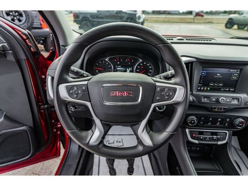 Used 2024 GMC Terrain SLE image 11