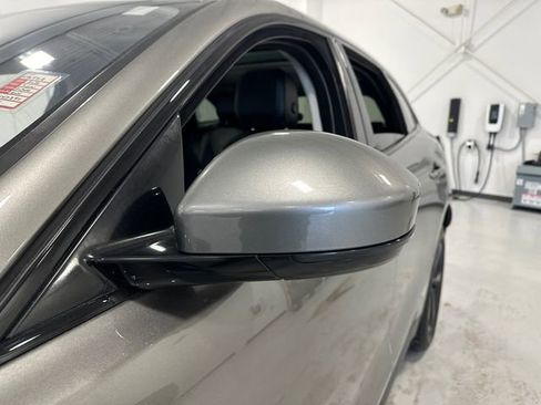 Used 2020 Jaguar F-PACE Premium image 12