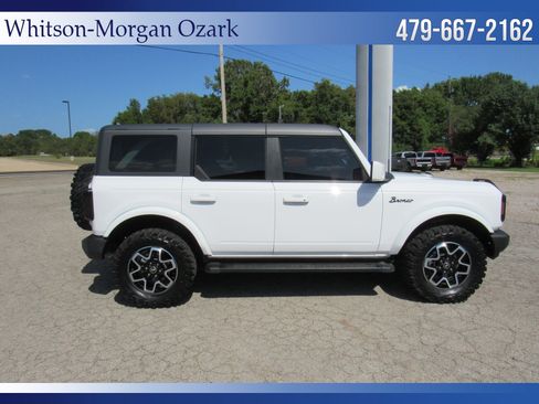 Used 2024 Ford Bronco Outer Banks AWD/4WD image 18