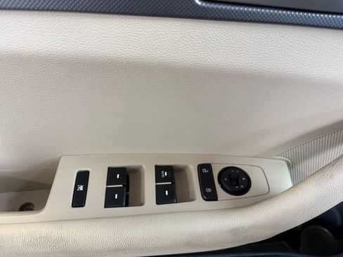 Used 2016 Hyundai Sonata SE FWD image 16