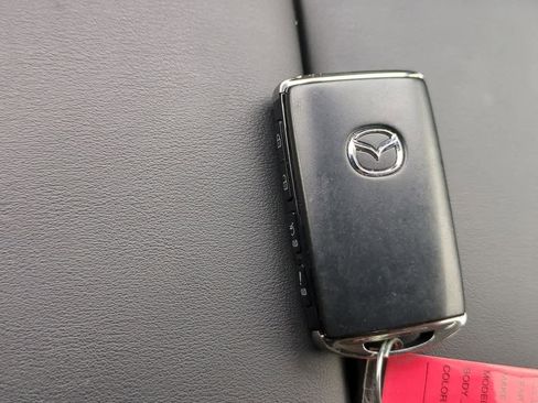 Certified 2024 MAZDA CX-90 3.3 Turbo w/ Preferred Plus image 34