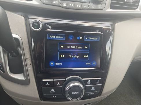 Used 2017 Honda Odyssey EX-L image 22