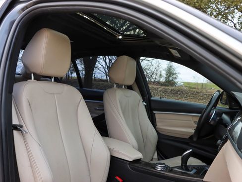 Used 2016 BMW 340i Sedan RWD image 21