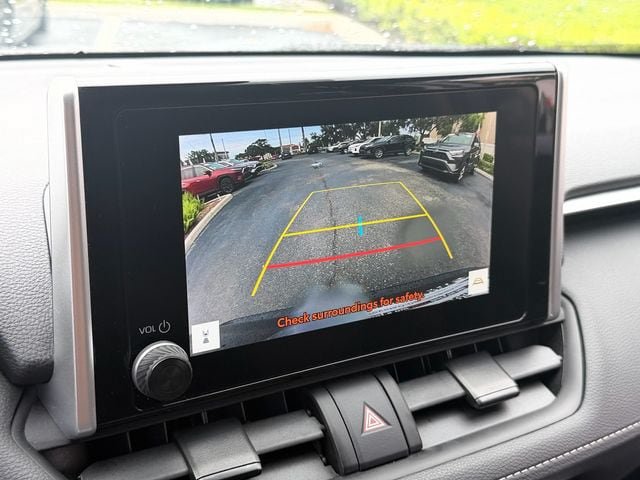 Used 2025 Toyota RAV4 XLE AWD/4WD image 23