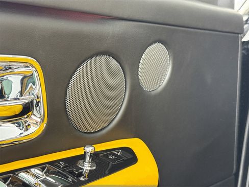 Used 2023 Rolls-Royce Cullinan image 17