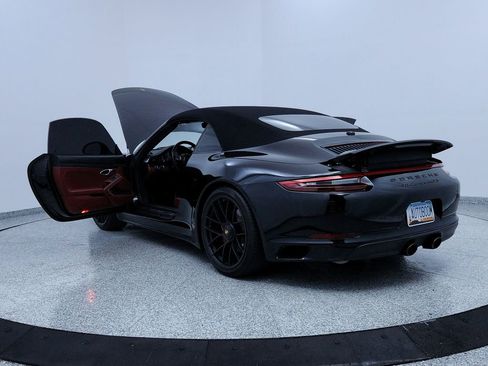 Used 2018 Porsche 911 Carrera 4 GTS image 10