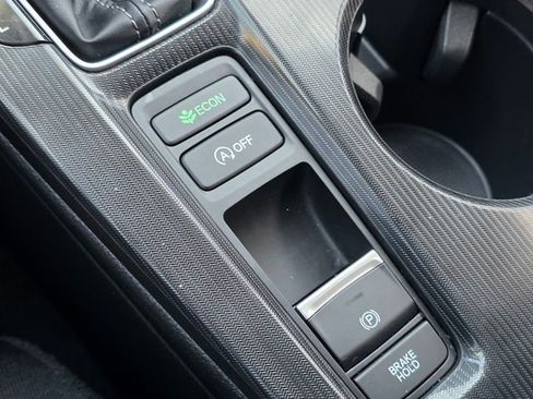 Used 2025 Honda Civic LX image 29