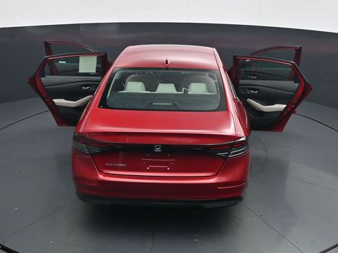 Used 2023 Honda Accord EX image 32