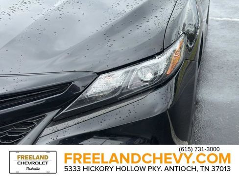 Used 2021 Toyota Camry SE FWD image 10